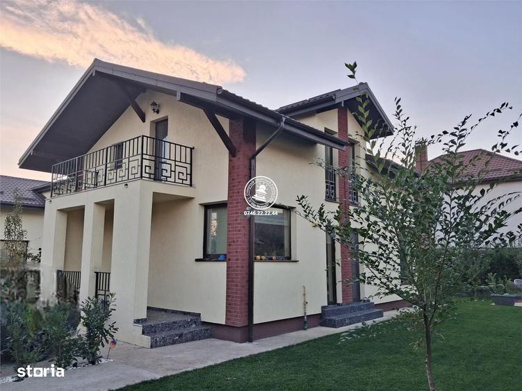 Casă cu 4 camere în Breazu