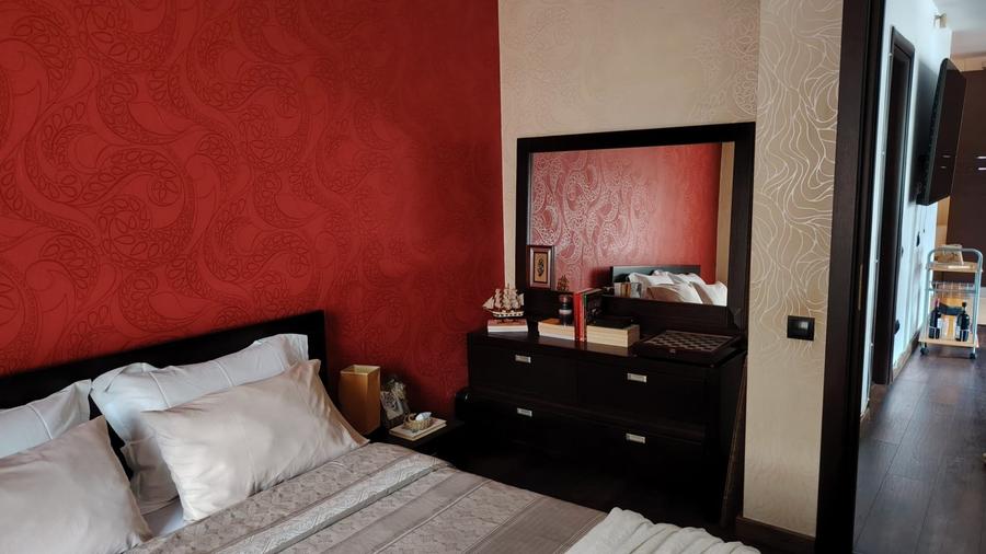 Apartament cu 3 camere semidecomandat în Florești