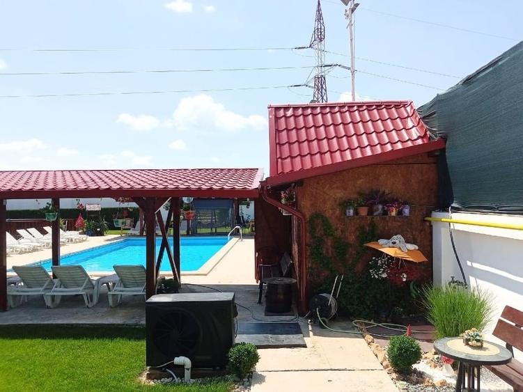 Casă individuală cu 5 camere cu Teren 4350 Mp în Sud-Est