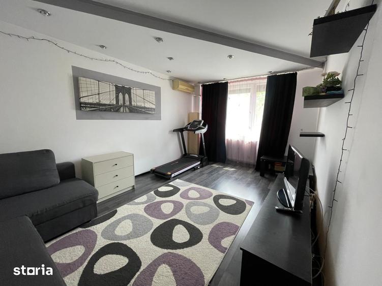 Apartament cu 2 camere decomandat, mobilat în Titan