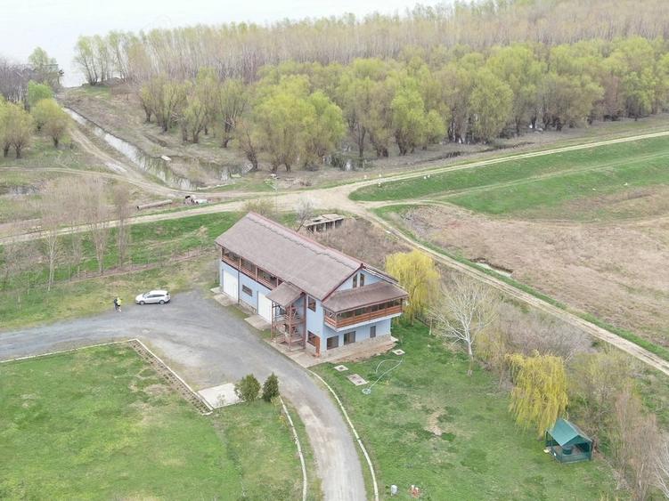Teren de 40 mp, în Central