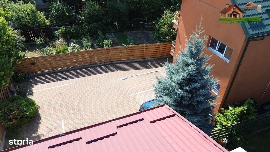Casă cu 4 camere în Tătărași
