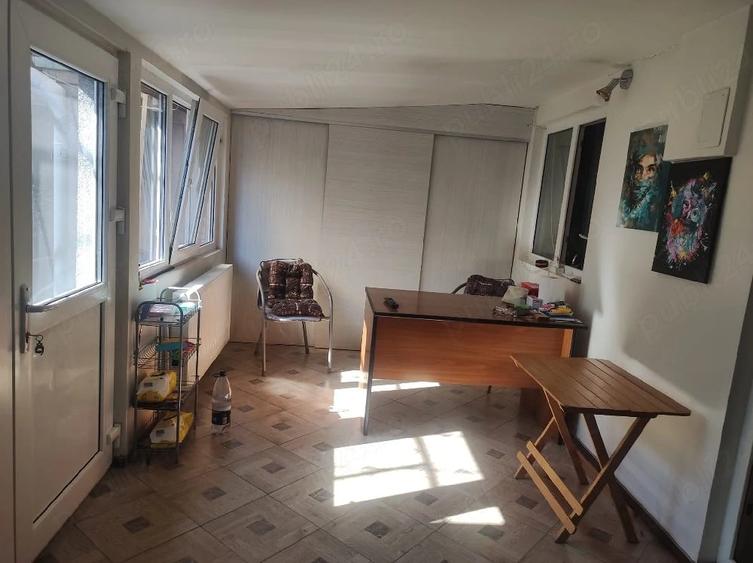 Casă cu 4 camere cu Teren 194 Mp în Central