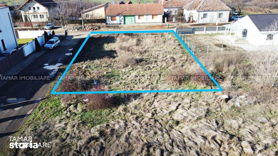 Teren de 500 mp, în Zădăreni