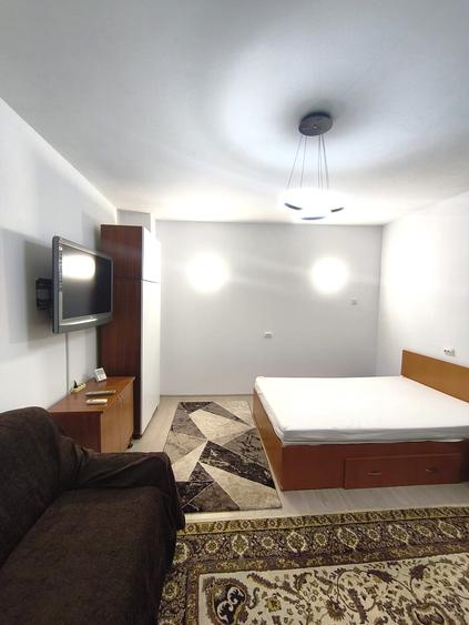 Rahova-Str.Oltului-Garsoniera-Curte proprie-Parcare-340 EUR - 1