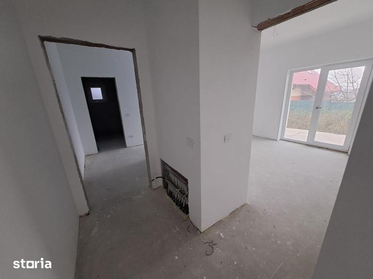 Apartament cu 3 camere în Ciurea
