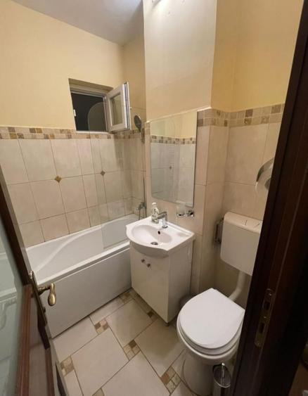 Apartament cu 4 camere decomandat în Tătărași