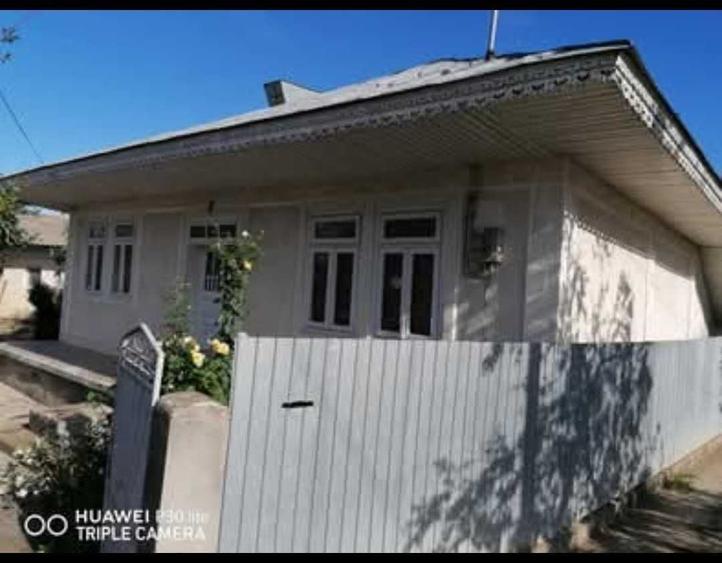 Casă cu 4 camere în Corod
