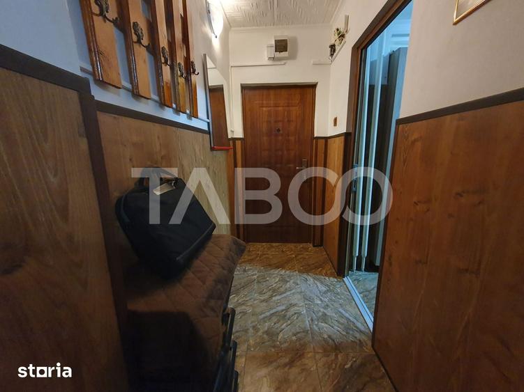 Apartament cu 2 camere semidecomandat în Central