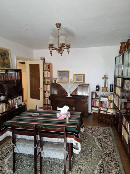 Apartament cu 3 camere în Central