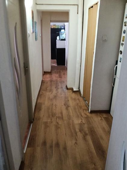 Apartament cu 3 camere decomandat în Dosu Bricii