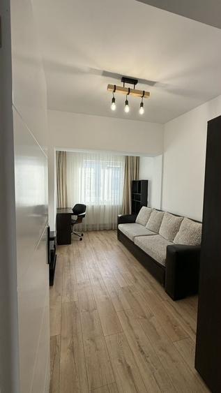 Casă cu 4 camere cu Teren 30 Mp în Central