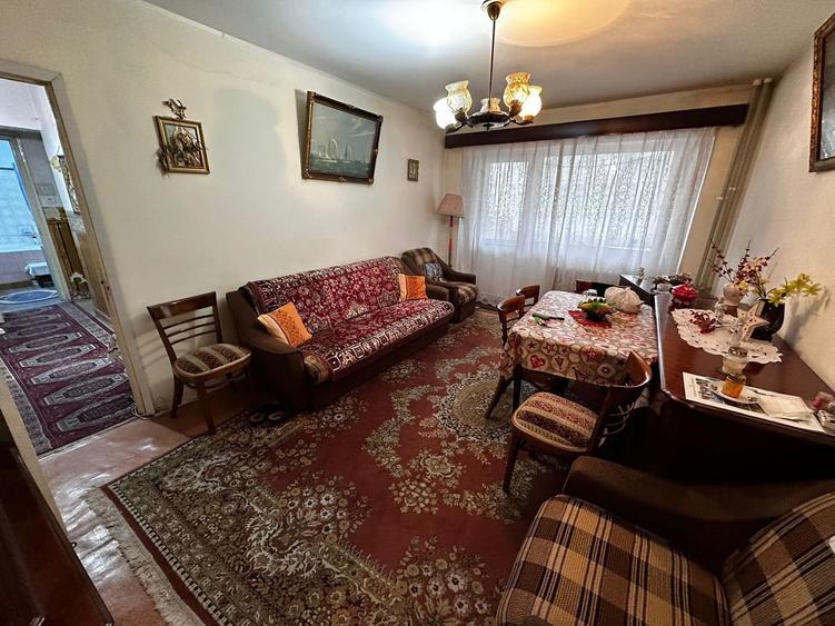 Apartament cu 3 camere, mobilat în Gorjului