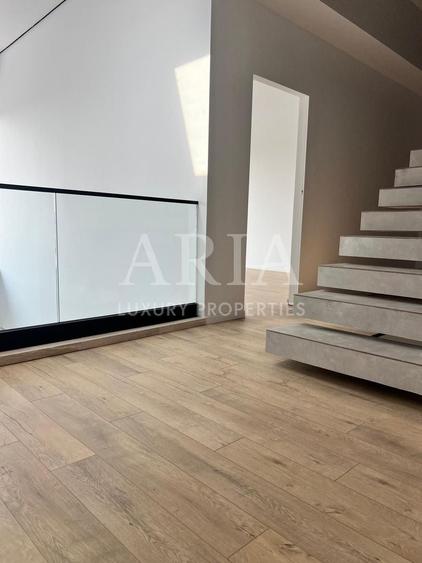 Casă individuală cu 6 camere cu Piscina în Pipera