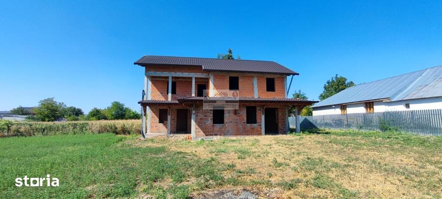 Casă cu 5 camere cu Teren 1167 Mp în Drăgănești