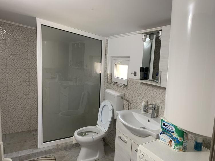 Casă cu 3 camere în Garoafa