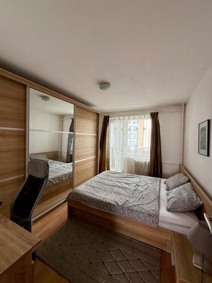 Apartament cu 3 camere decomandat în Central