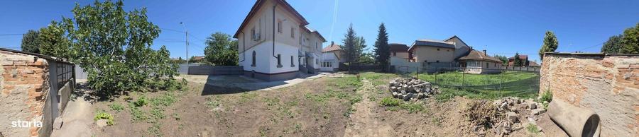 Casă cu 4 camere cu Teren 600 Mp în Central