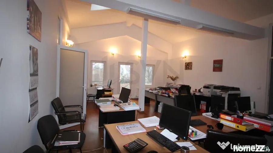 Casă cu 7 camere cu Teren 500 Mp în 1 Mai