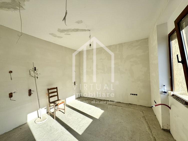 Apartament cu 3 camere semidecomandat în Central