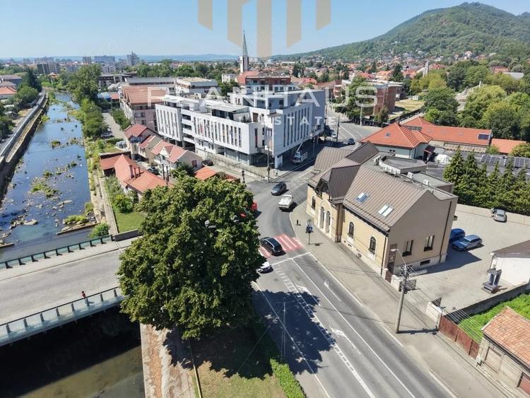 Spațiu comercial, de 190 mp, în Ultracentral