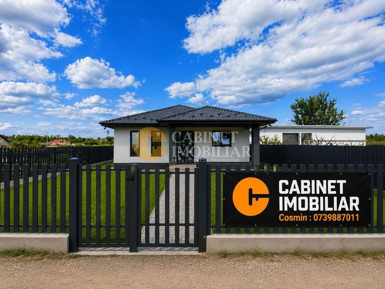 Casă individuală cu 3 camere cu Canalizare în Tomești
