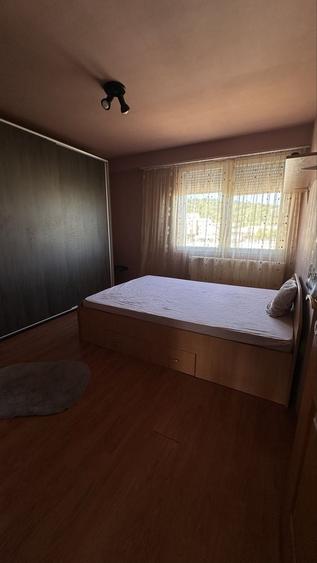 Apartament cu 3 camere în Tudor Vladimirescu