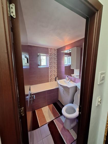 Apartament cu 3 camere decomandat în Decebal
