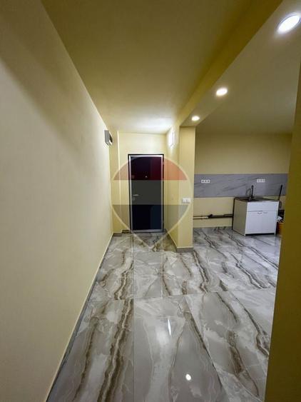 Apartament cu 2 camere decomandat în Republicii