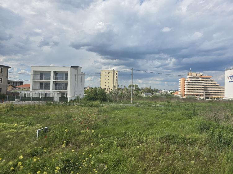Teren Construcții intravilan de 1337 mp, în Costinești