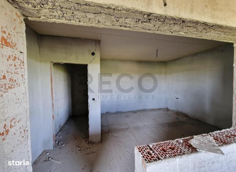 Spațiu comercial, de 470 mp, în Petreasa