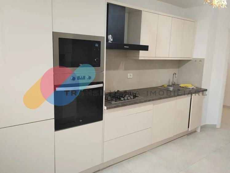 Apartament cu 2 camere decomandat, mobilat în Mărăști