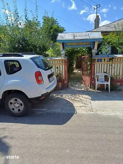 Casă cu 4 camere cu Teren 80 Mp în Titan