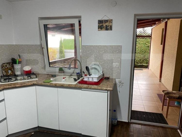 Casă individuală cu 4 camere cu Garaj în Exterior Nord