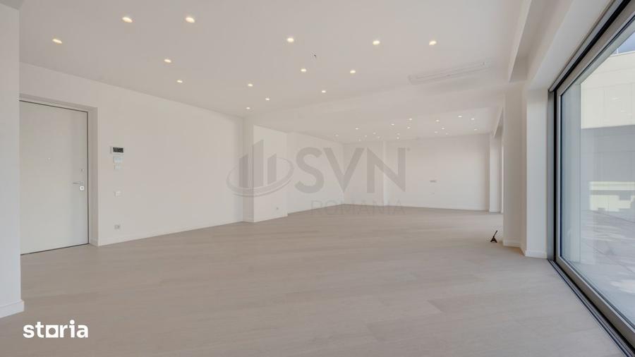 Apartament cu 4 camere decomandat în Pipera