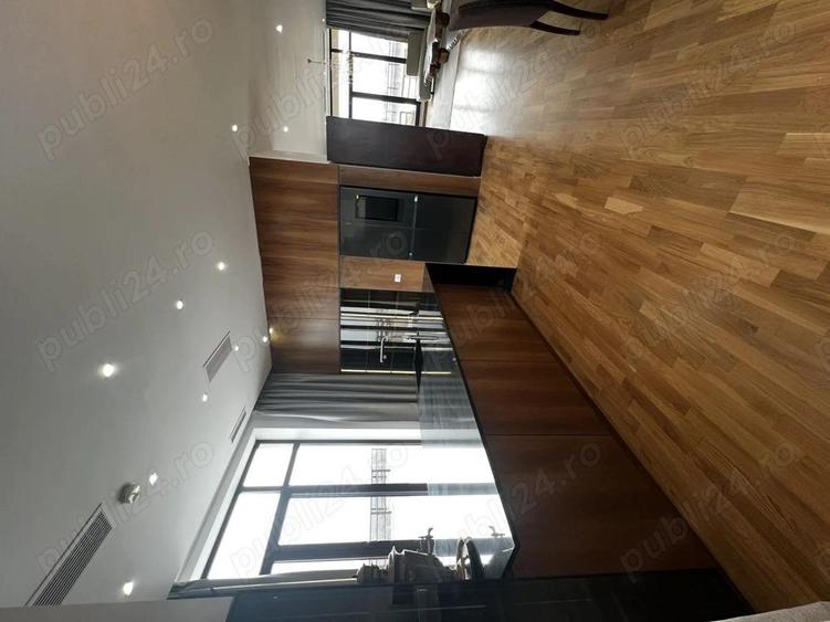 Apartament cu 5 camere decomandat, mobilat în Băneasa