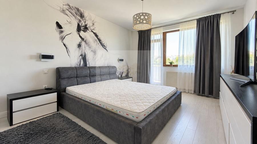 Duplex cu 4 camere cu Canalizare în Bună Ziua