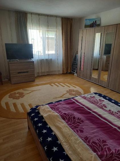 Casă cu 2 camere cu Teren 1400 Mp în Ioaniș