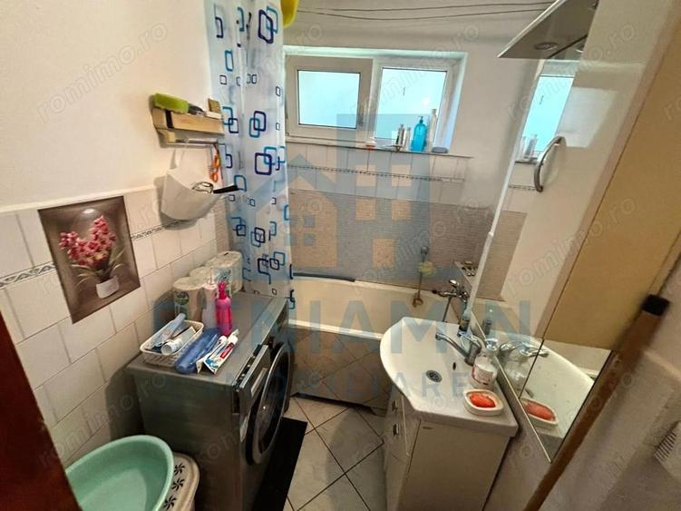 Apartament cu 2 camere semidecomandat în Centrul Civic