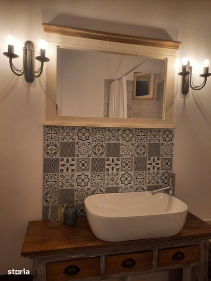 Apartament cu 4 camere decomandat în Central