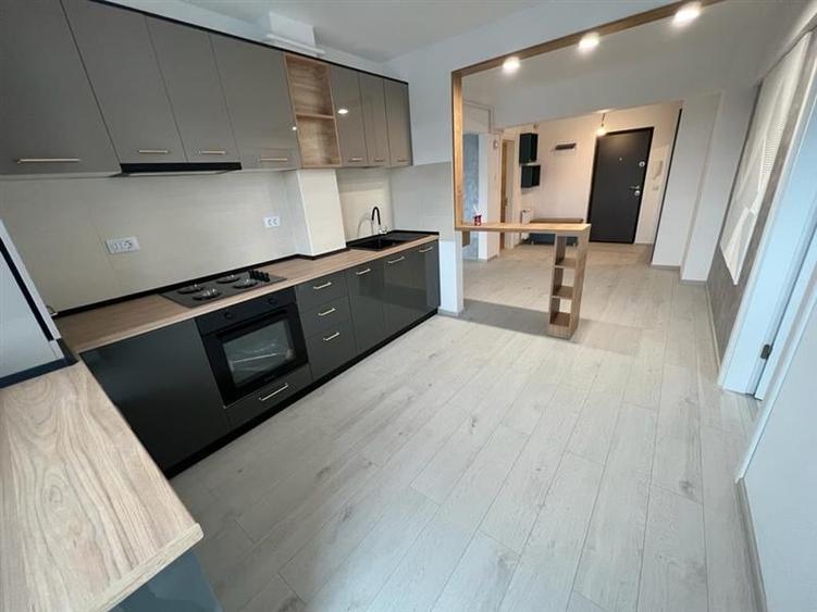Apartament cu 2 camere decomandat în Letea