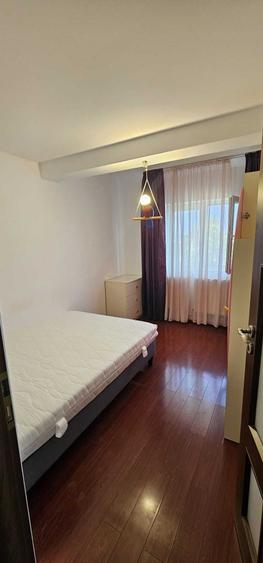 Apartament cu 2 camere decomandat în Sârbi