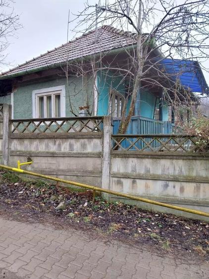 Casă cu 3 camere în Central