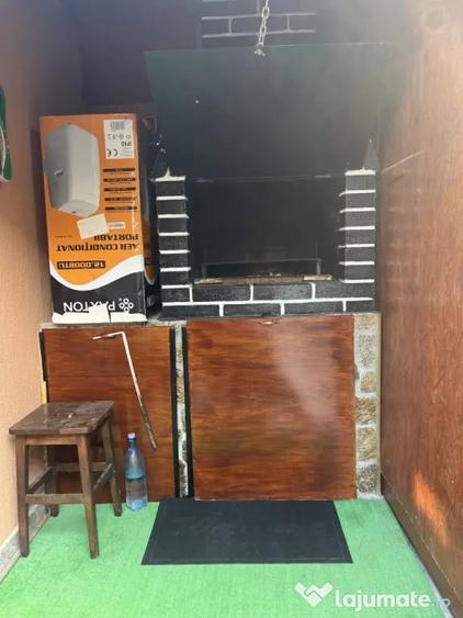Casă cu 4 camere cu Teren 692 Mp în Vlădesti
