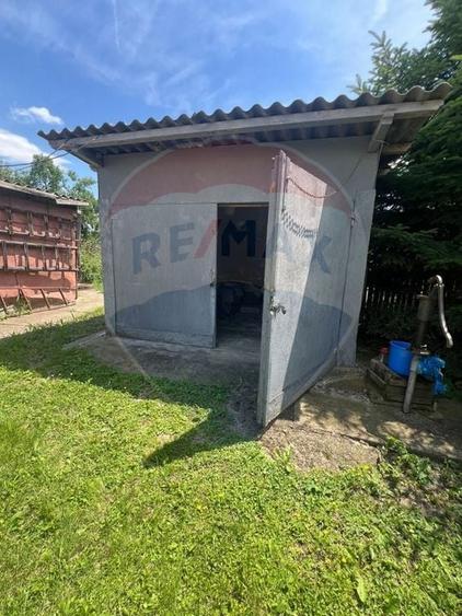Casă individuală cu 4 camere cu Teren 1433 Mp în Moara