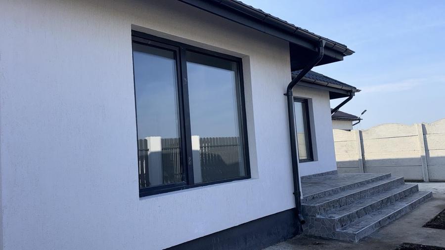 Casă individuală cu 3 camere cu Teren 300 Mp în Berceni