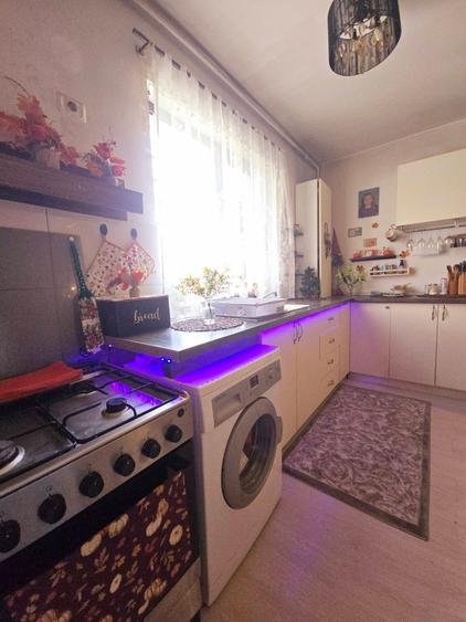 Apartament cu 2 camere decomandat în Dobroești