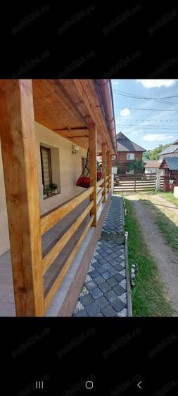 Casă cu 6 camere în Băiuț