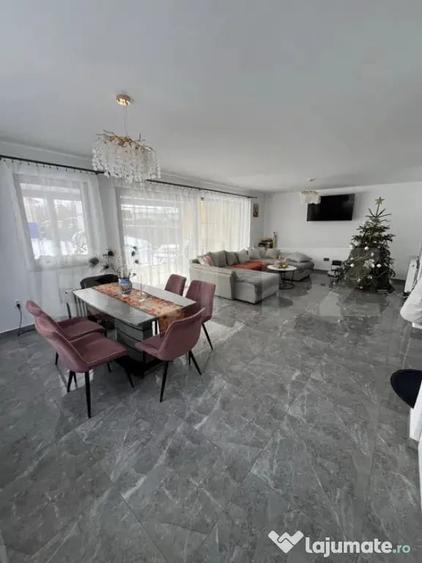 Casă cu 3 camere cu Teren 720 Mp în Central