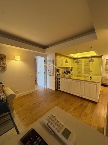Apartament cu 3 camere decomandat, mobilat în Aviației